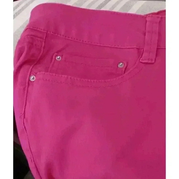 Signature Studio (16) Pink Ultimate Stretch With Style Mid-rise Tapered Leg - Picture 5 of 10